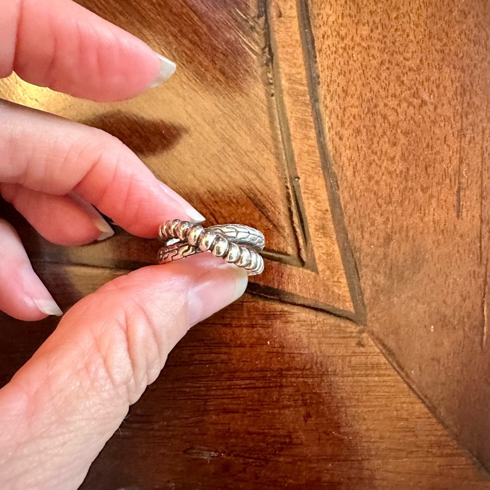 John Hardy Twist Kick Sterling Silver ring size 7.5 EUC